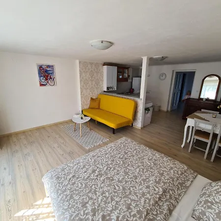Apartman Apartment Prace