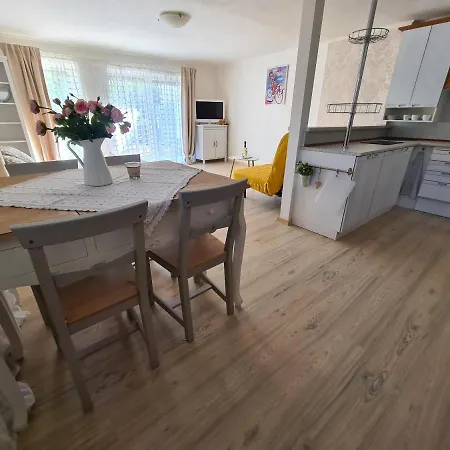 Apartman * Prace